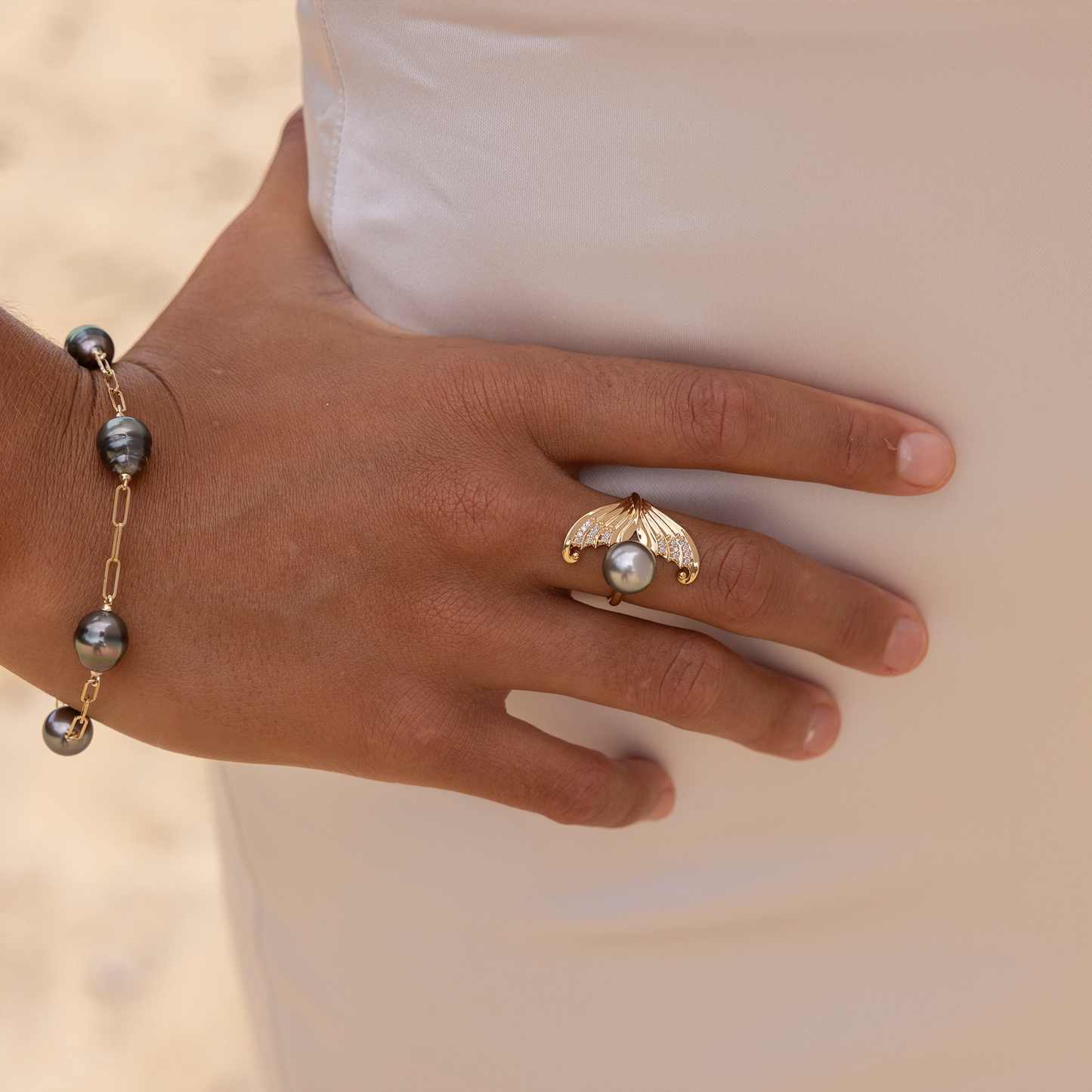 Moon Mermaid Tahitian Black Pearl Ring in Gold with Diamonds - 9-10mm