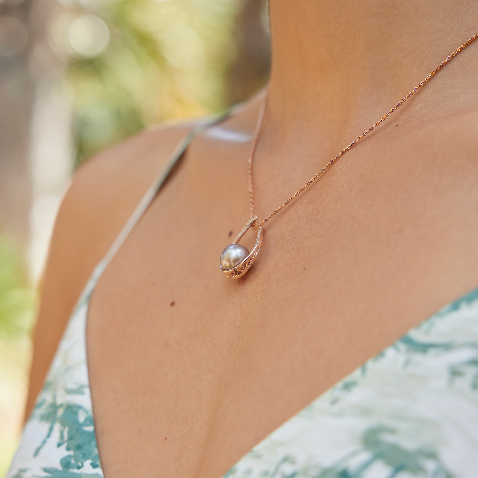 Teardrop Lilac Freshwater Pearl Pendant in Rose Gold with Diamonds - 10-11mm