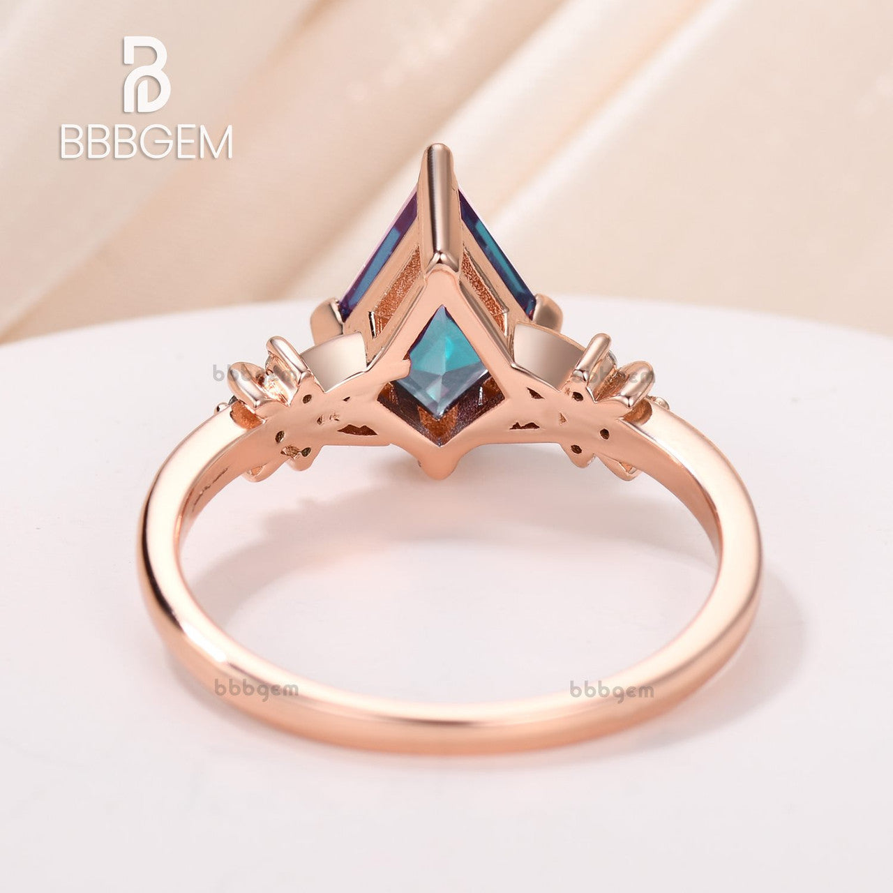 14K Rose Gold Kite Cut Alexandrite Engagement Ring Vintage Bridal Anniversary Gift For Her