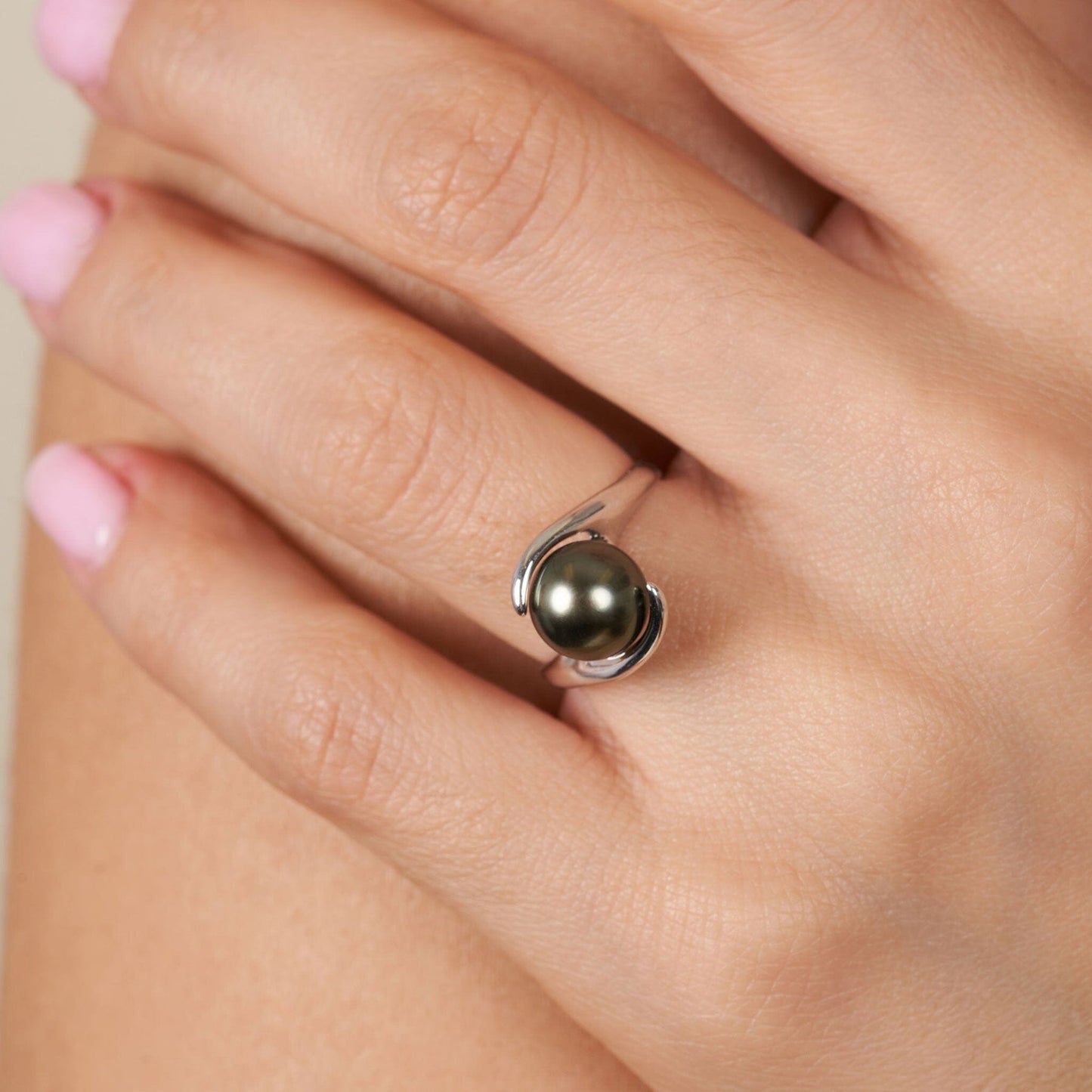 Embrace Collection 8.0-9.0 mm Tahitian Pearl Ring